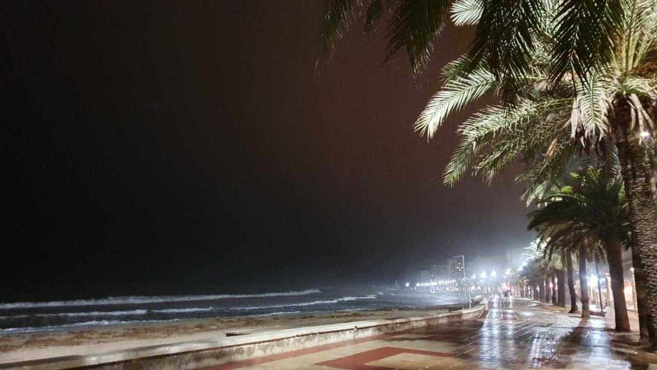 Sobre Las Olas Del Mar El Campello Exterior photo